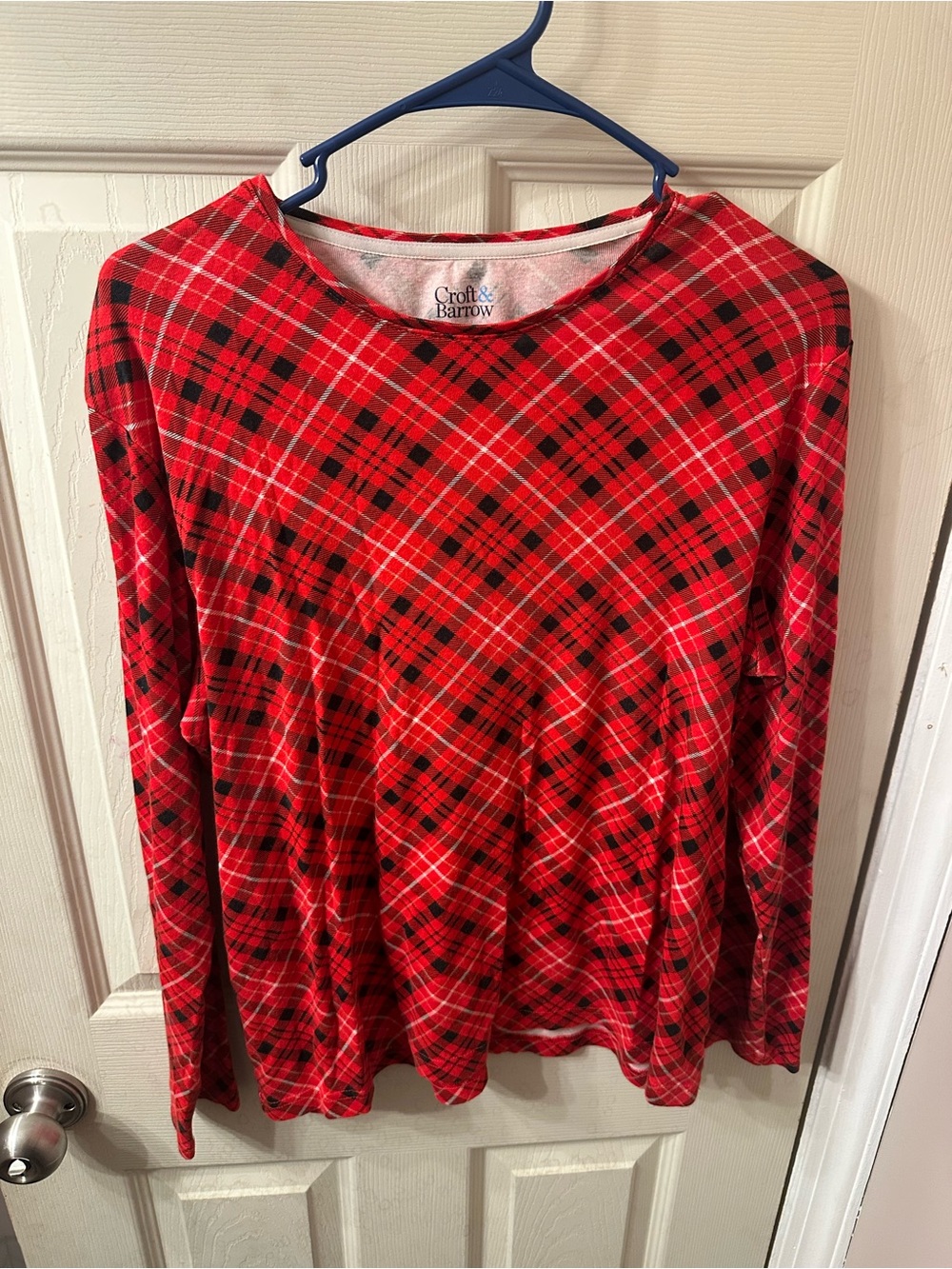 croft & barrow Red and Black Plaid Long Sleeve Top